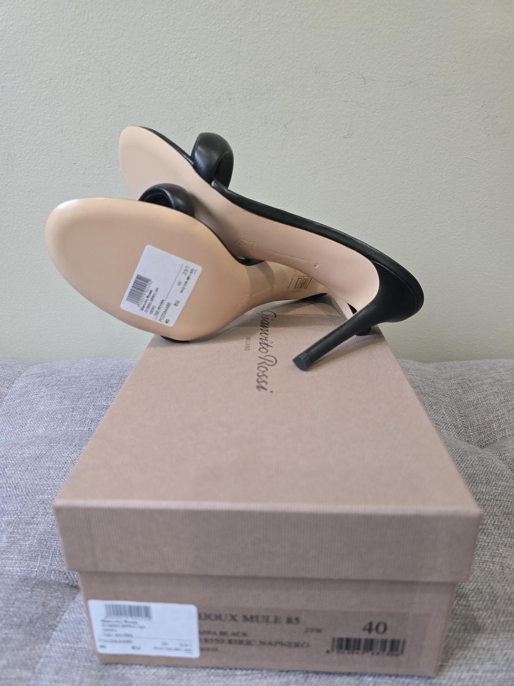 Gianvito Rossi Black Padded Strap Slide Mules - Picture 6 of 6